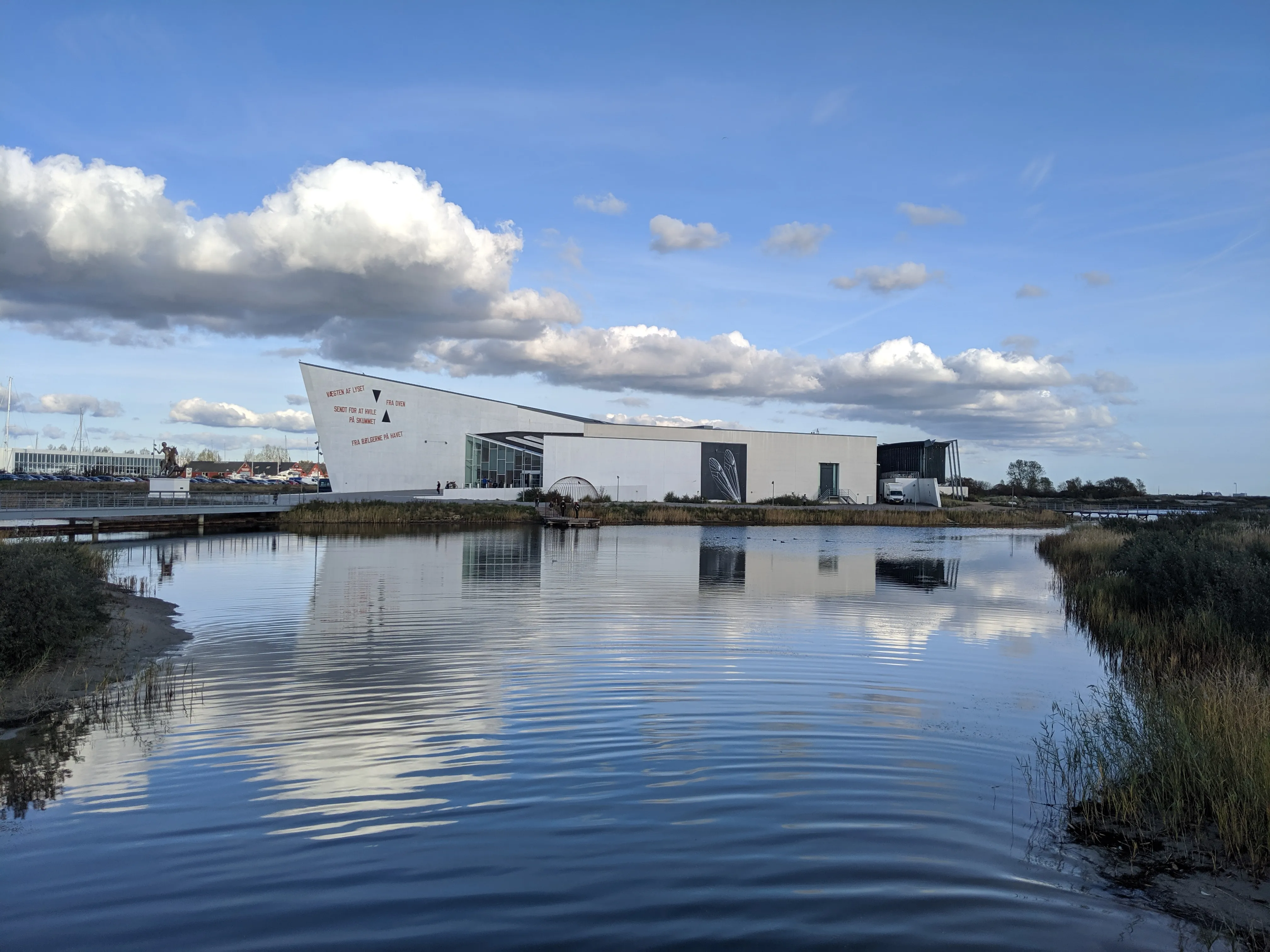 arken museum.CnqnrsD6.jpg