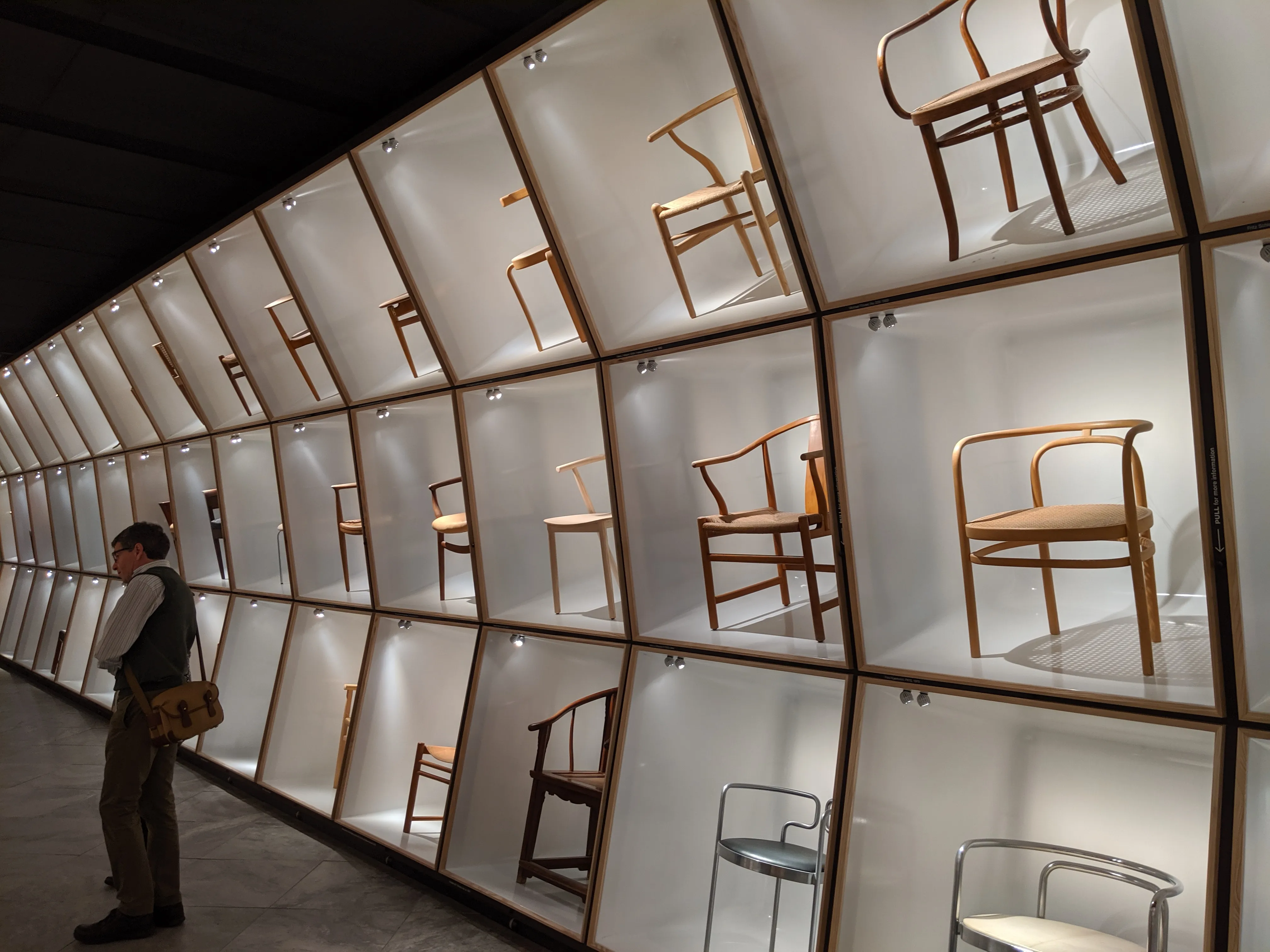 design museum chair hallway.D8CGs7jv.jpg