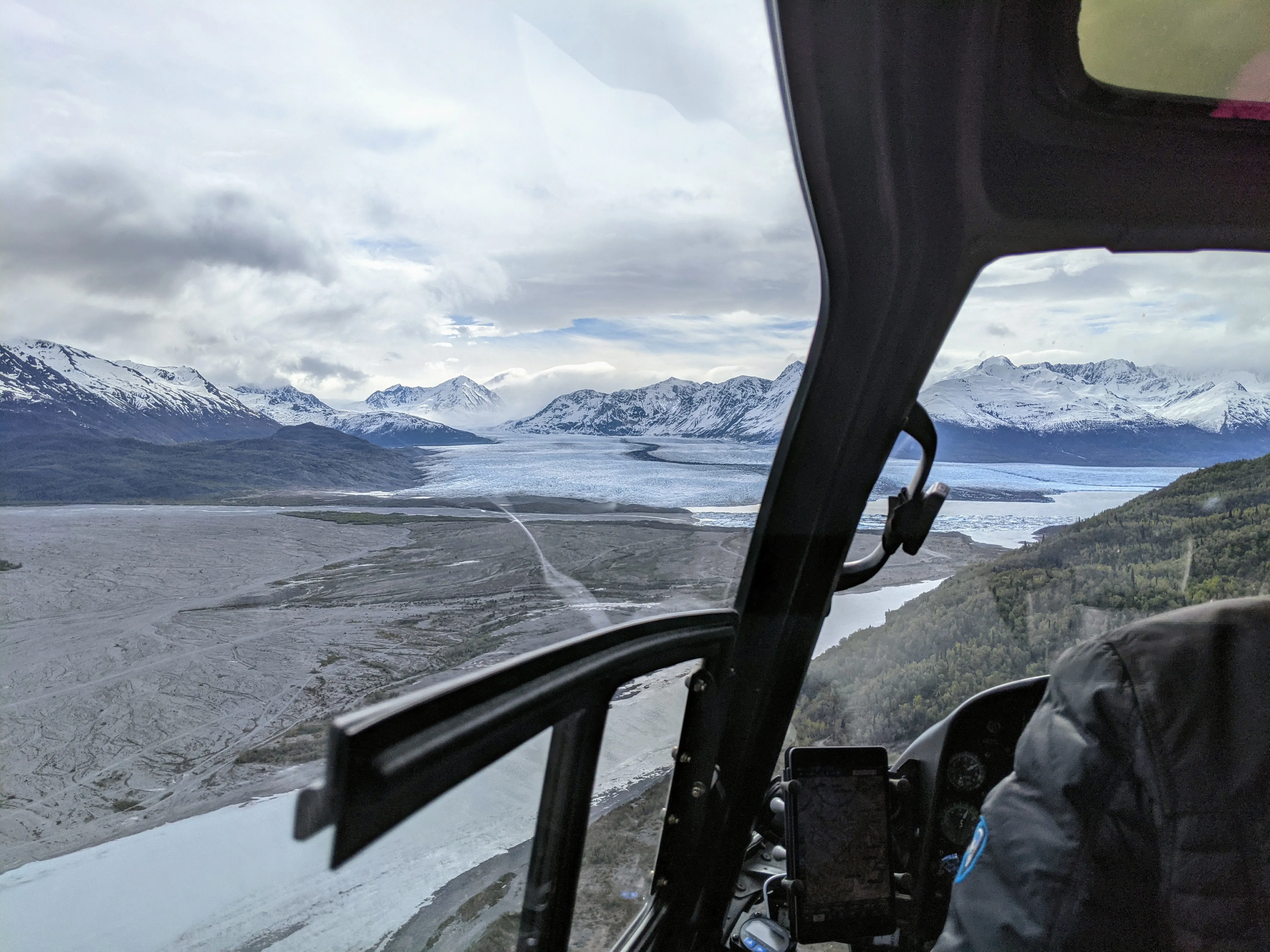 helicopter pilot.8idZgoYz.jpg