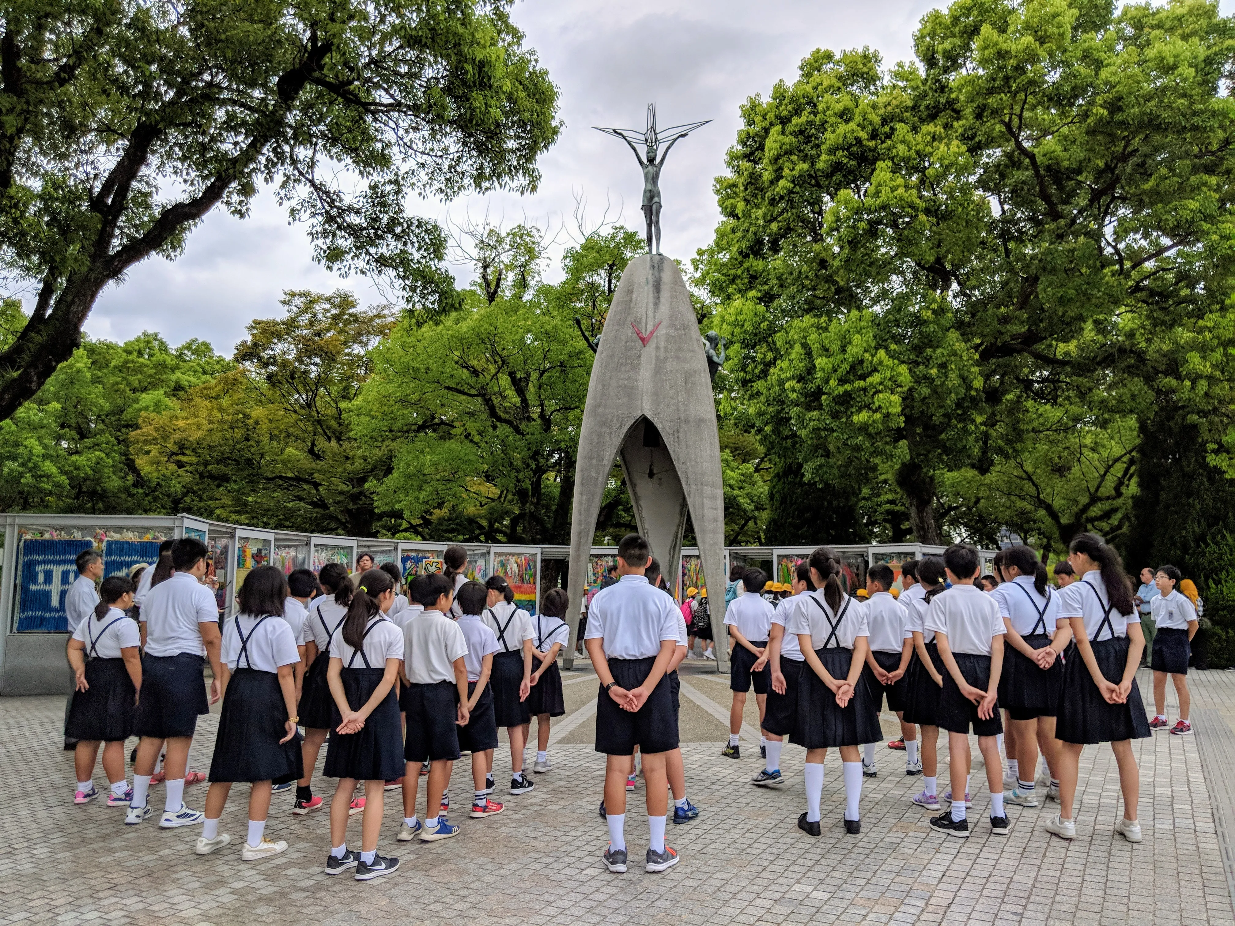 hiroshima childrens memorial.DwG0u0CW.jpg
