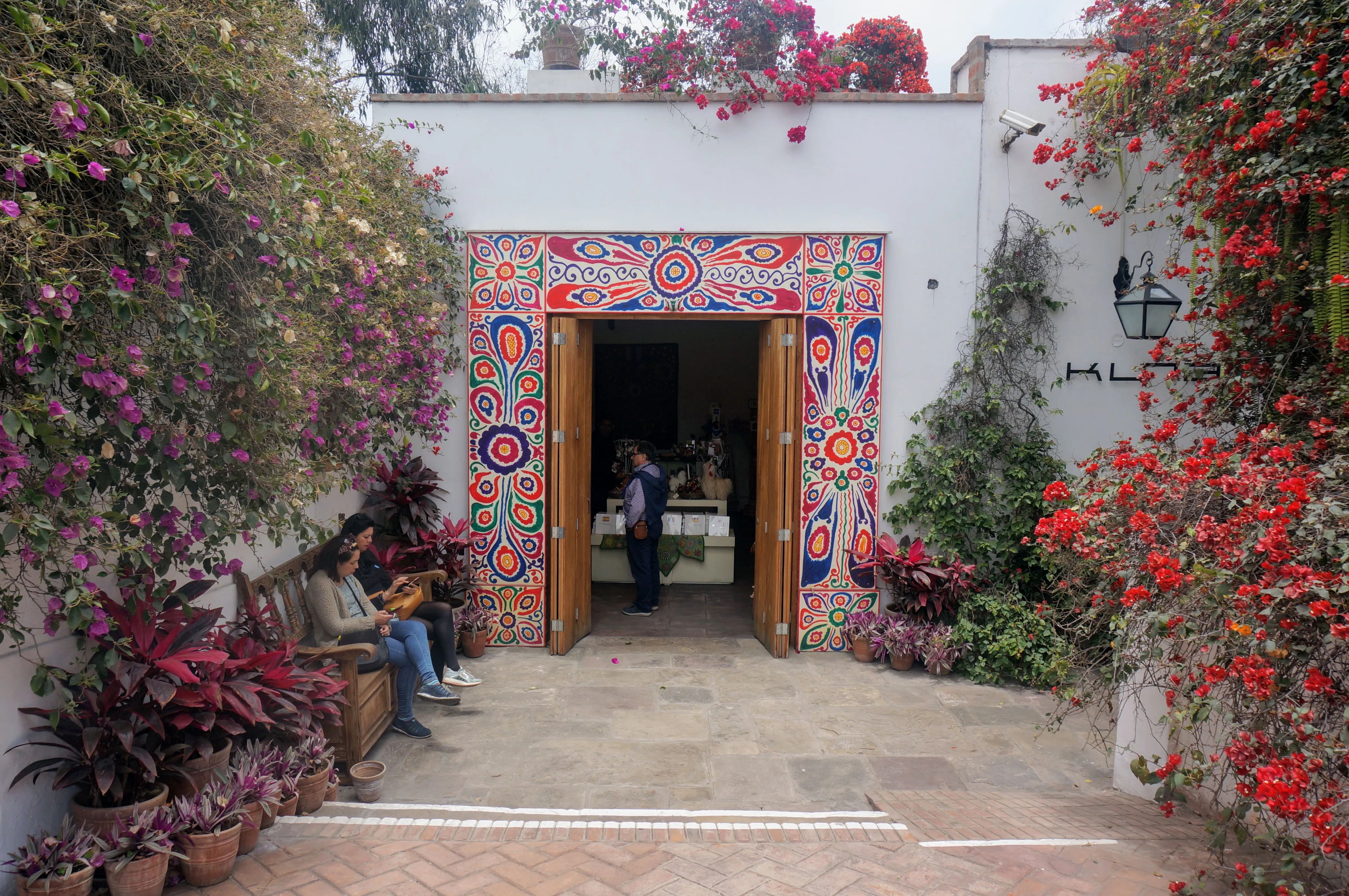 lima museum exterior.DRQuo8_J.jpg