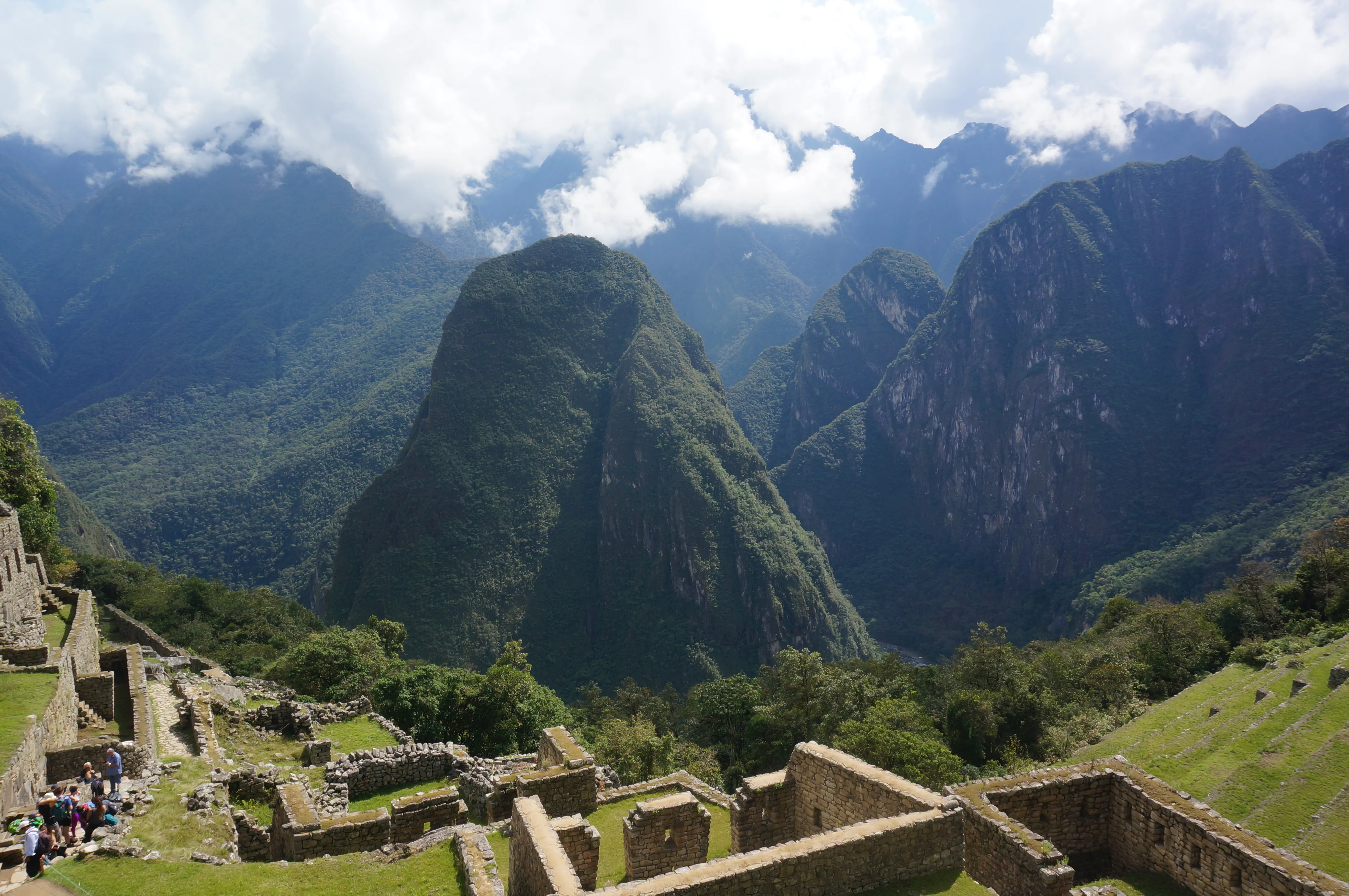 machu picchu valley 2.BQuYccc6.jpg