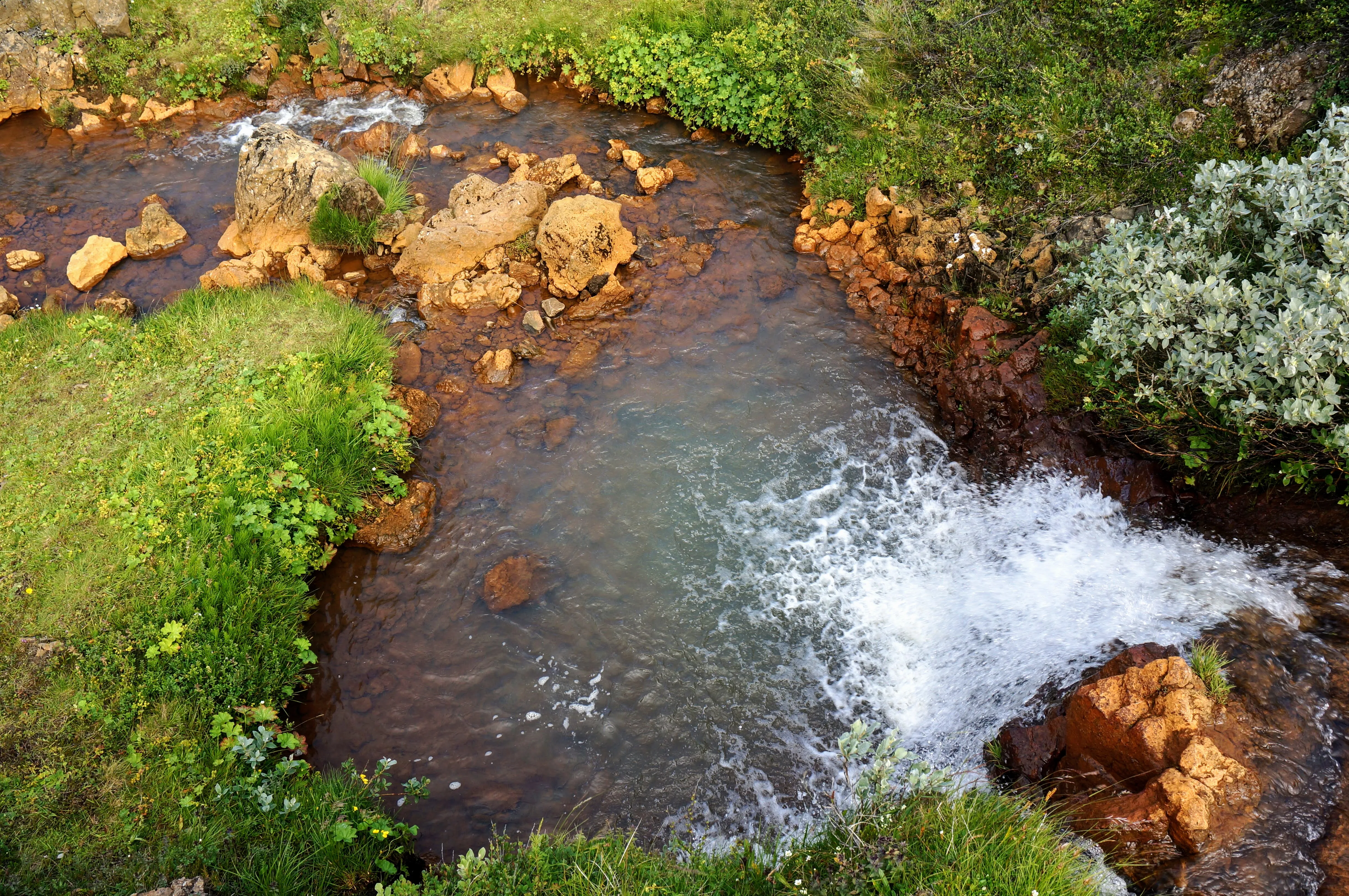 myvatn godafoss stream.BbeKCTqk.jpg
