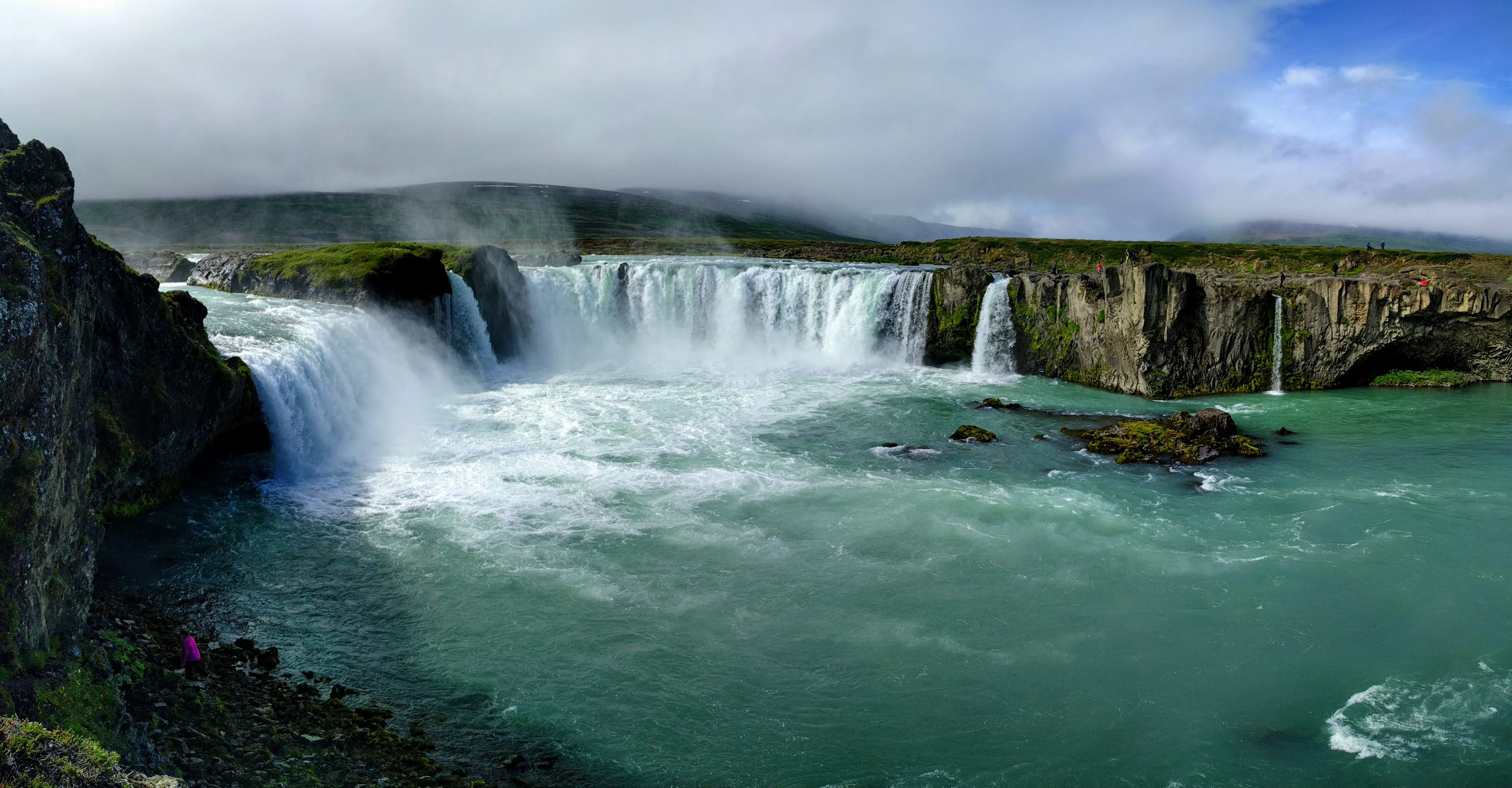 myvatn godafoss wide.DOtKehWv.jpg