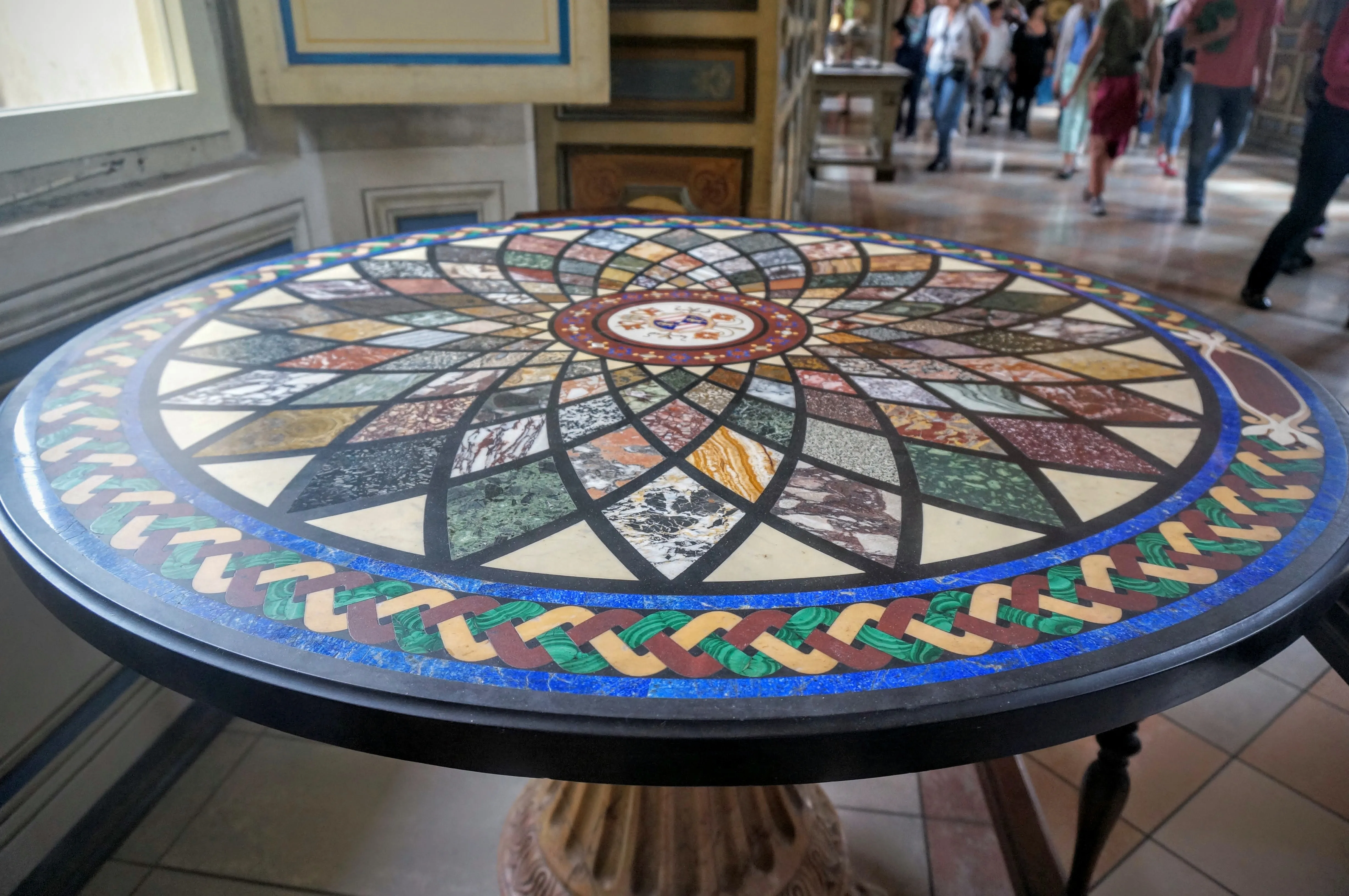 rome vatican table.DPo3WK1W.jpg