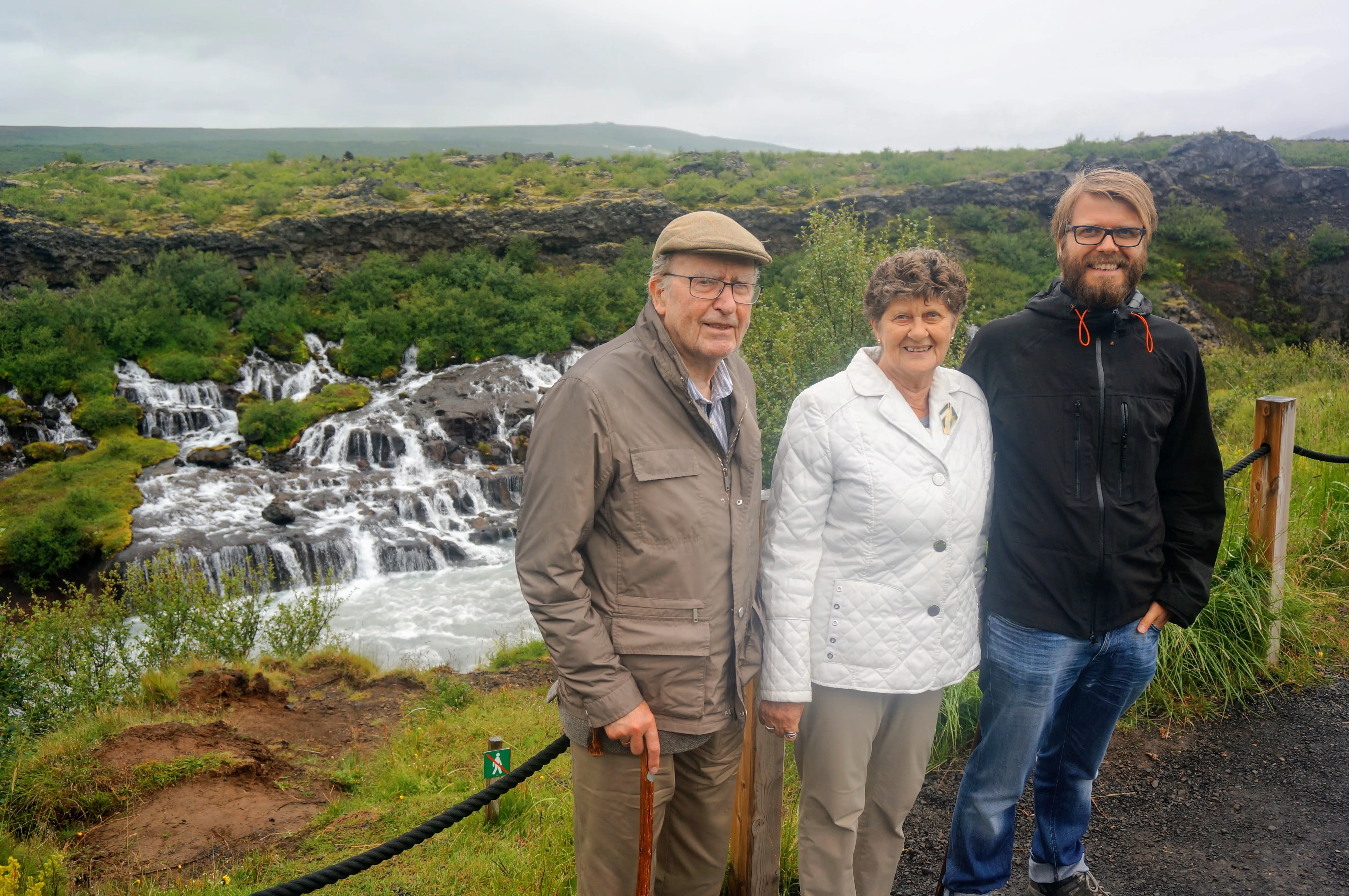snaefellsnes barnafossar family.DLxwnS6B.jpg