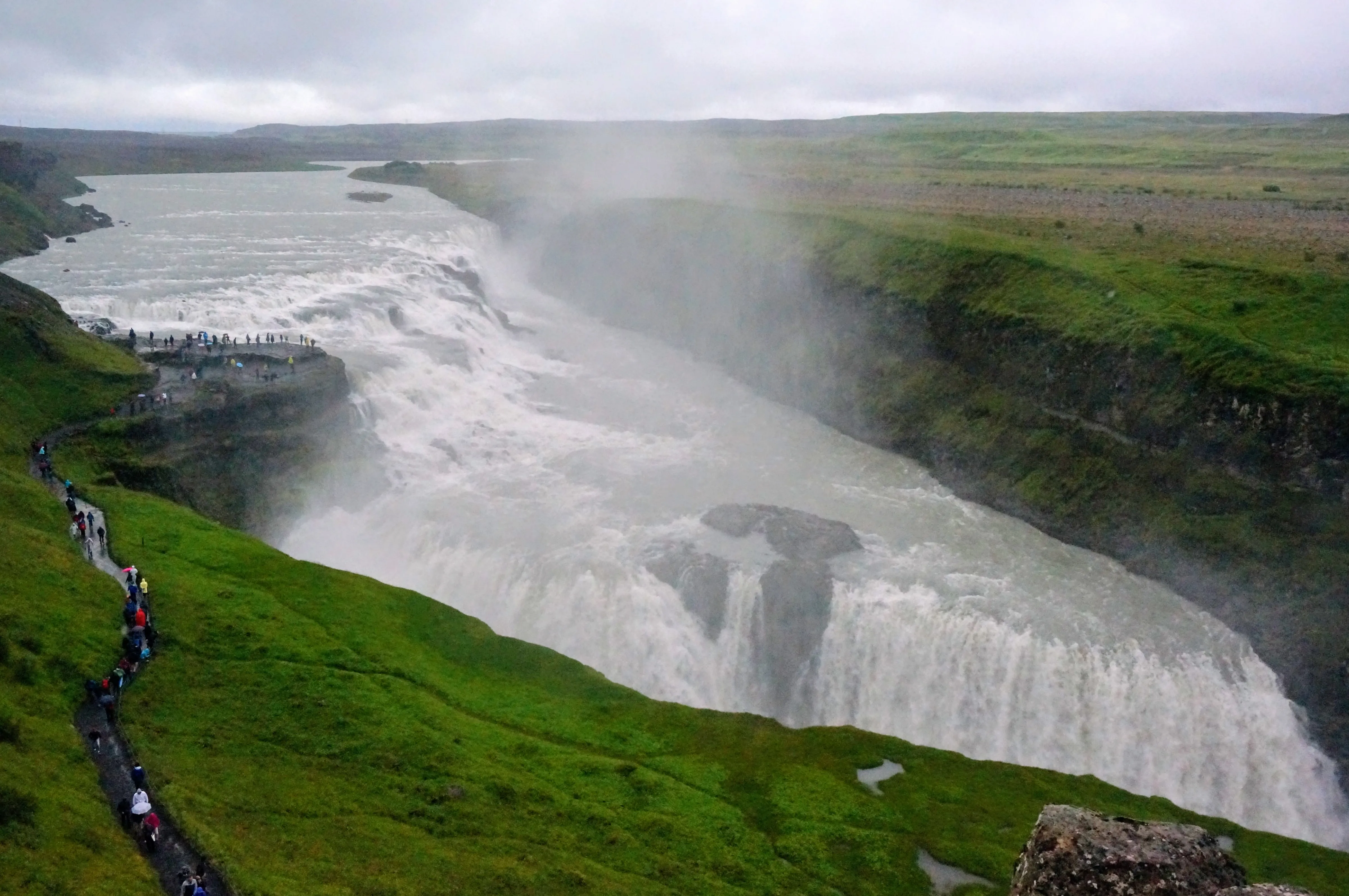 south gullfoss far.WVby7xPY.jpg