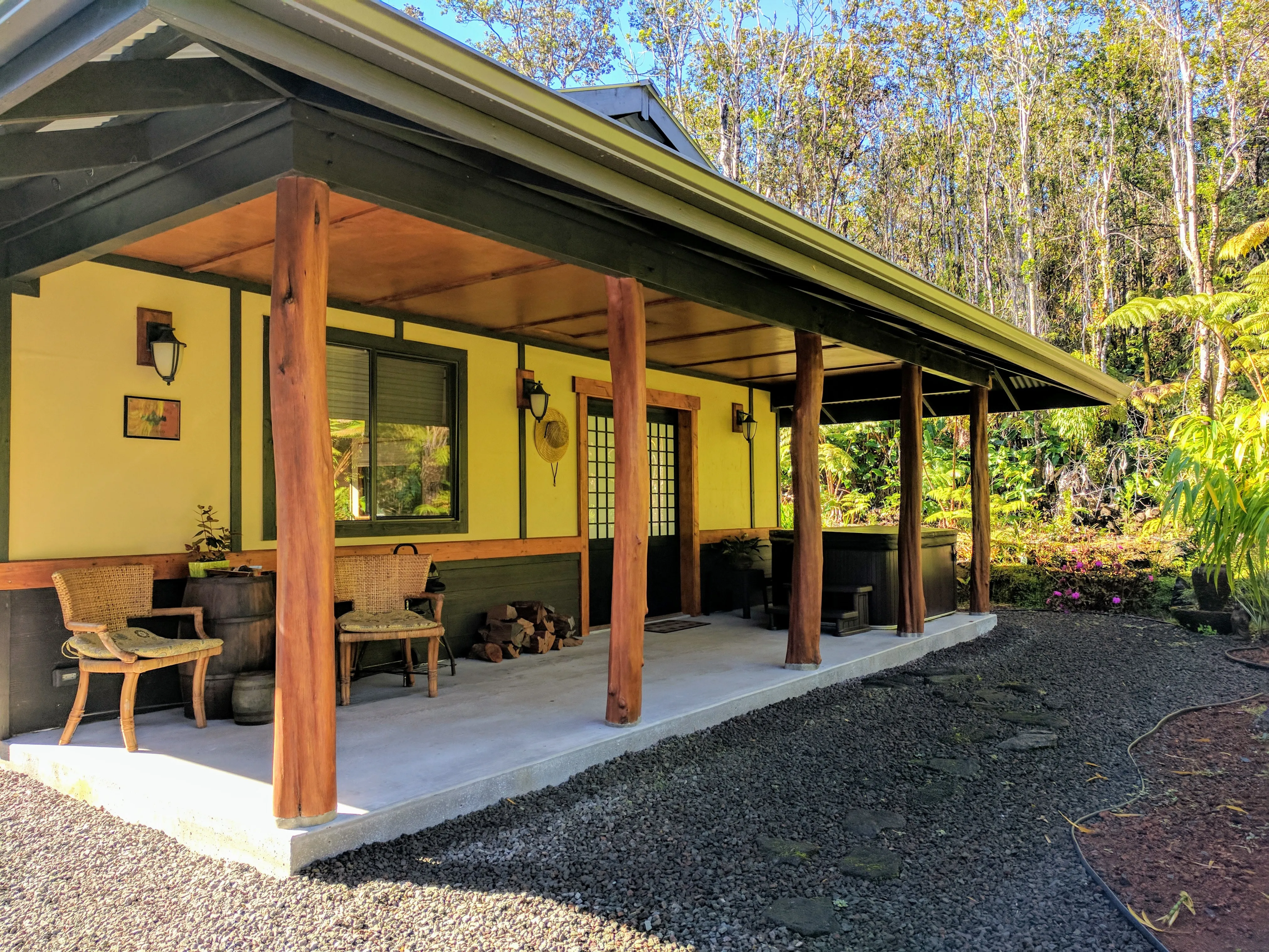 volcano house exterior.KXU80XvL.jpg