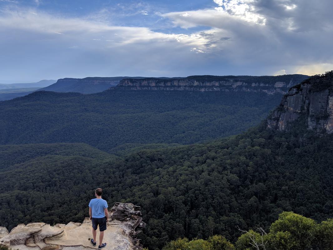 Blue mountains view dan