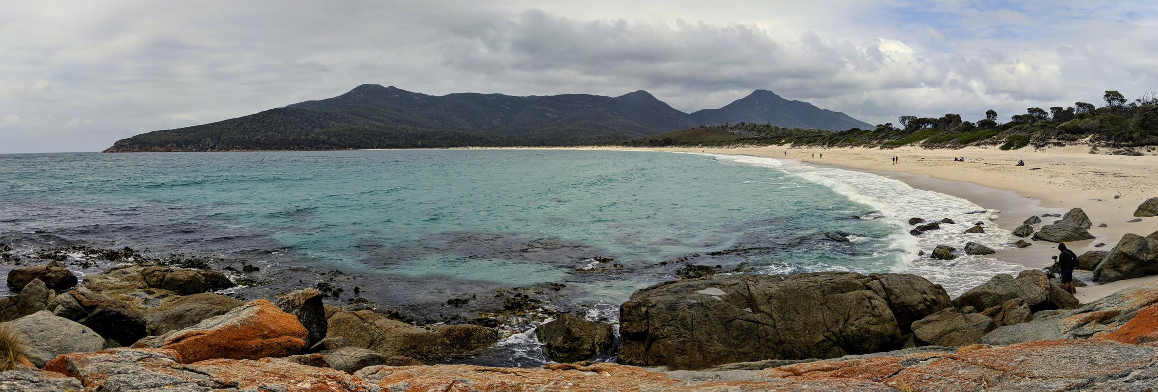 Freycinet wineglass bay pano